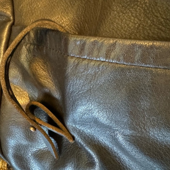 Lowell Leather Bag - Picture 3 of 7
